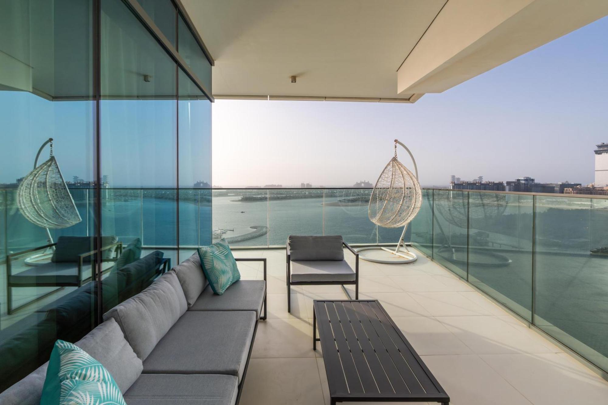 Beach Vista 1 - Beachfront Stunning - Full Sea Views