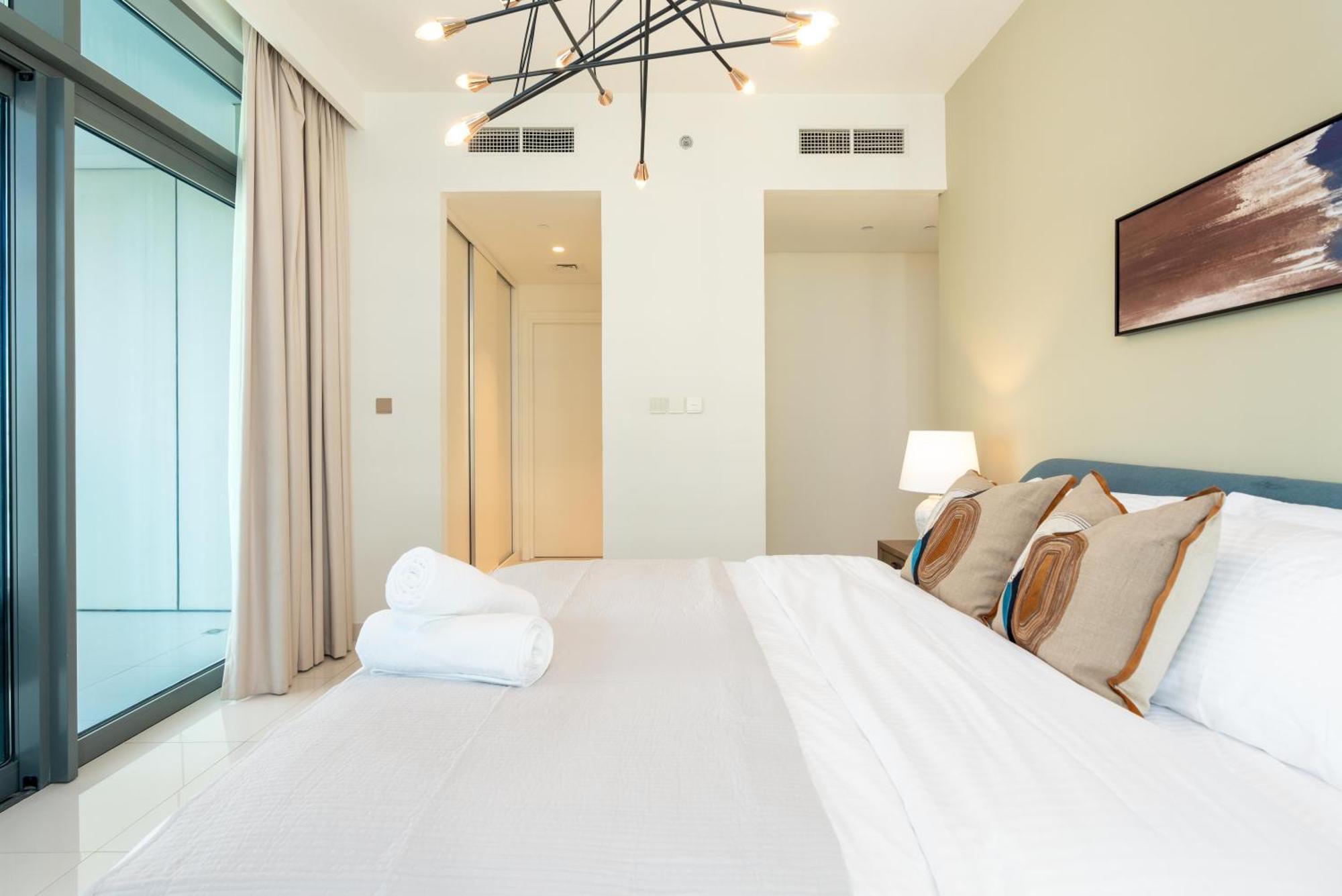 Beach Vista 1 - Beachfront Stunning - Full Sea Views Apartment *